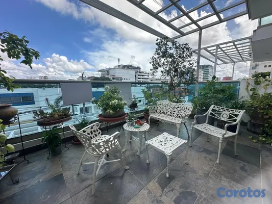 apartamentos - vendo Evaristo Morales tres habitaciones con su baño dos parqueos balcón tipo te 3