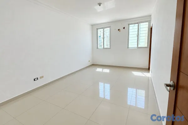 apartamentos - ¡Tu hogar con terraza propia! Espacio para vivir y 12