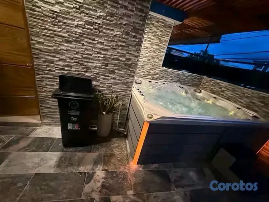 muebles y colchones - 🏡 Villa/Alojamiento de Lujo en Santo Domingo Este | 3 Habitaciones, 5 Baños 3