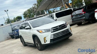 2019 Toyota Highlander Limited Platinum AWD