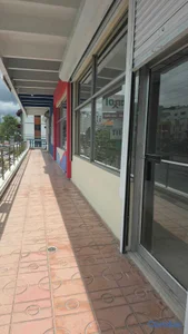 Alquilo Local en ubicación estratégica en La Rómulo Excelente Punto Comercial