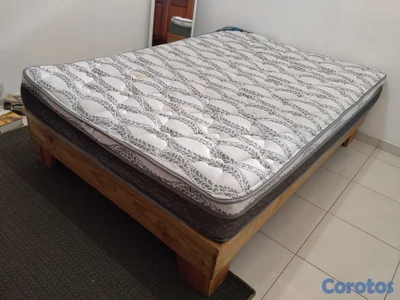 Vendo colchón y base de cama full matrimonial (RD$