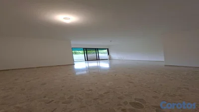 Alquiler de clásico apartamento en la Av. Anacaona