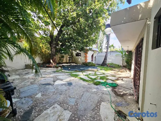 casas - Casa de 5 habitaciones en Julieta Morales 11