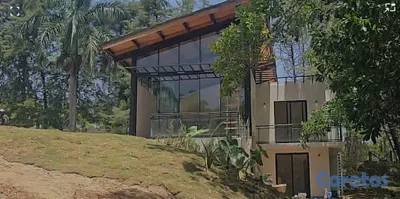 Villa amueblada en  Jarabacoa  mata de platano 