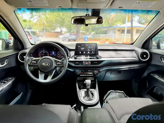 carros - kia forte 2019  7