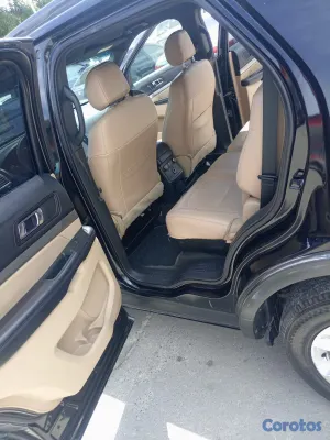 jeepetas y camionetas - Yipeta Ford Explorer Negras Flex Fuel Años 2016 6