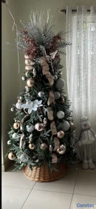 Árbol navideño 5 pies, solo árbol, sin luces integradas ni adornos. 