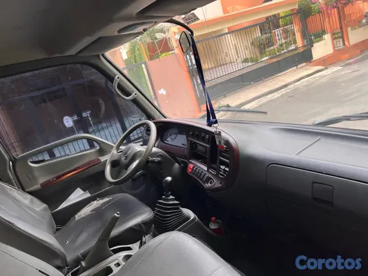 camiones y vehiculos pesados - vendo o traspaso Hyndai HD 65 12