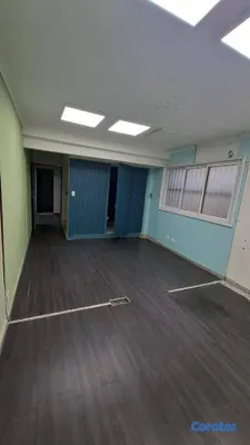 oficinas y locales comerciales - Local comercial de 700mt2 en alquiler en Jardines  3