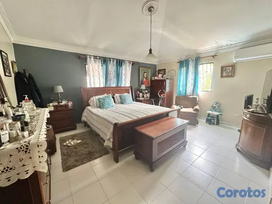 casas - Casa de Dos Niveles en Residencial Las Colinas de  17