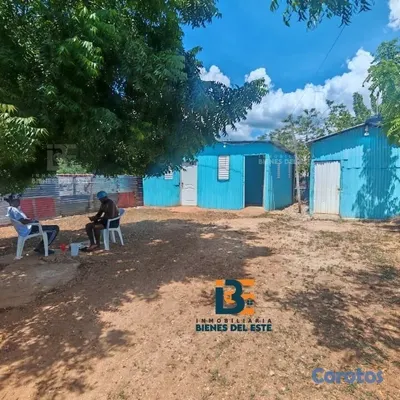 solares y terrenos - Se vende solar con 230 metros y dos casitas de mad 10