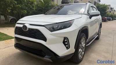 Toyota rav4 2019 XLE Primim