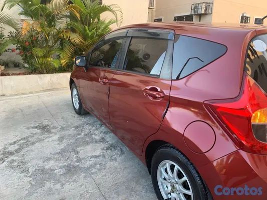 carros - se vende Nissan bote de oportunidad  7