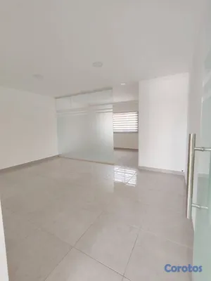 oficinas y locales comerciales -  LOS PRADOS 3