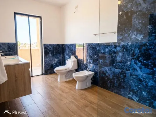 casas vacacionales y villas - Se Vende Villa de 2 niveles en Bayahibe 10