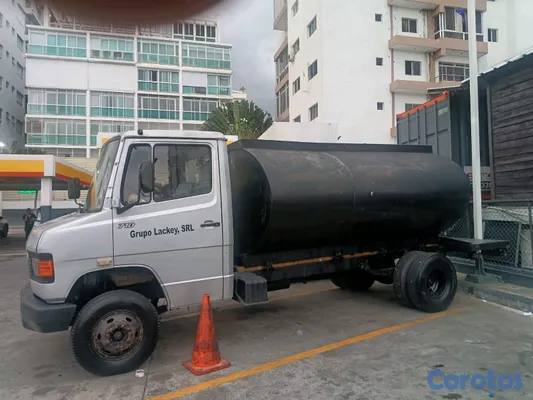 camiones y vehiculos pesados - camión Mercedes Benz 2003 en buenas condiciones  3