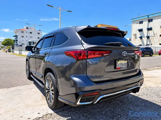 jeepetas y camionetas - 2020 TOYOTA HIGLANDER XLE  4