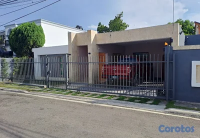 Casa esquina en el mejor sector de Gurabo