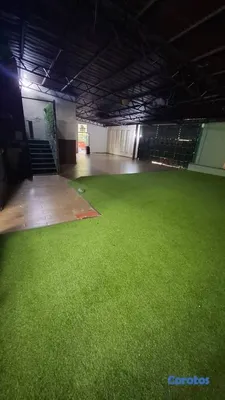 oficinas y locales comerciales - Local comercial de 700mt2 en alquiler en Jardines  2