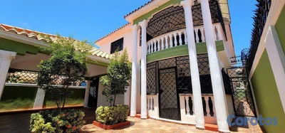 Alquilo casa clásica en excelentes condiciones en Corales del Sur