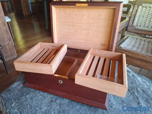 muebles y colchones - Cofre para tabacos, joyas o relojes. 2