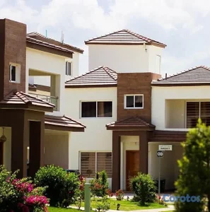 Residencial Shalom VII | Casas de 2 Niveles en Residencial Cerrado con Piscina