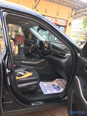 jeepetas y camionetas - Toyota Highlander 2022 XLE 5