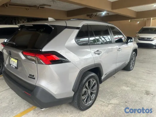 jeepetas y camionetas - Toyota Rav4 2024 Híbrido XLE full 4x4 3