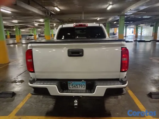 jeepetas y camionetas - Camioneta Chevrolet Colorado 2020 3