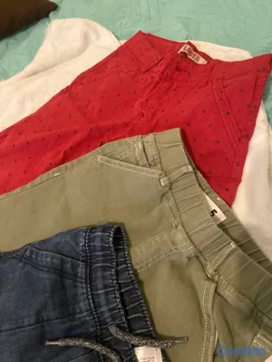ropa y zapatos -  Pantalón corto para niños  de seis a siete años usando en buen estado  3