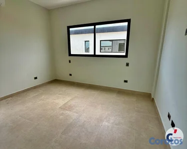 Moderna Villa Nueva de 3 Habitaciones con Piscina 