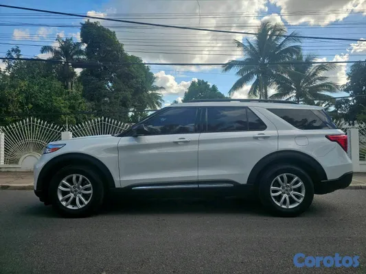 jeepetas y camionetas - Ford Explorer xlt 2023 8