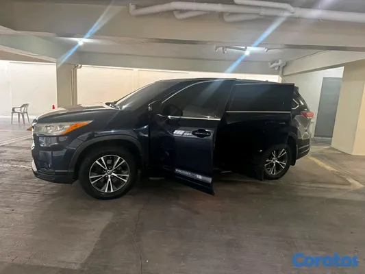 jeepetas y camionetas - Toyota higlander xle 2016 2