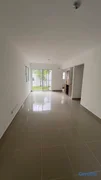 apartamentos - Se vende apartamento en 1er nivel con patio privad