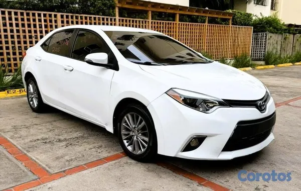 carros - Toyota Corolla LE 2015 en excelentes condiciones. 3