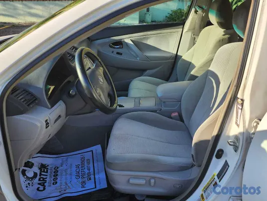 carros - Toyota camry 2010 versión LE,  V4, 67,000 Ml 5