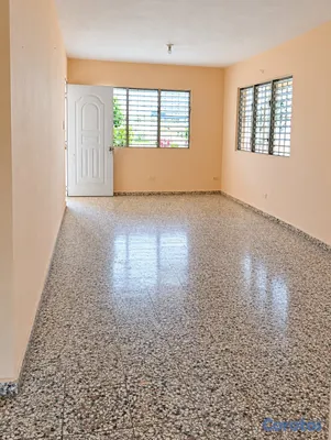 casas - Casa de un nivel para demoler con solar de 161 met 9