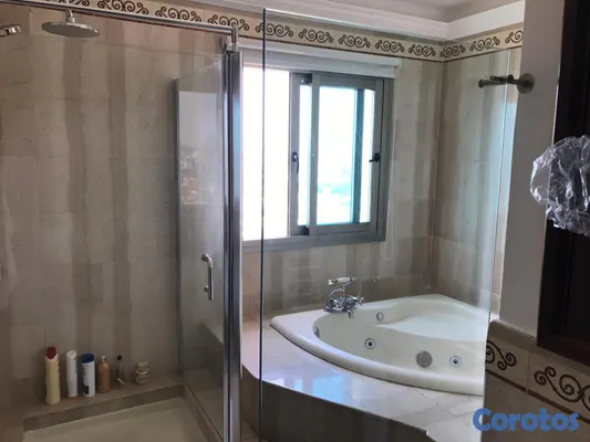 apartamentos - Viva Como Un Rey, Deleitandose Con Su Vista Al Mar 9