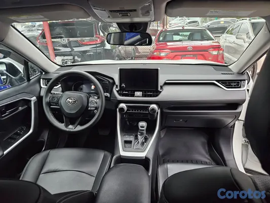 jeepetas y camionetas - Toyota rav4 2023 7