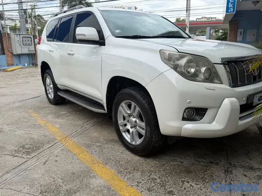 jeepetas y camionetas - Toyota Prado VX 2011 unico  Dueño (santiago) 12