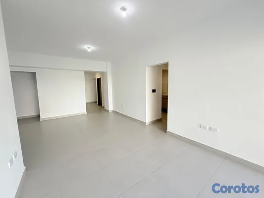 apartamentos - apartamenro en alquiler en Evaristo Morales 11