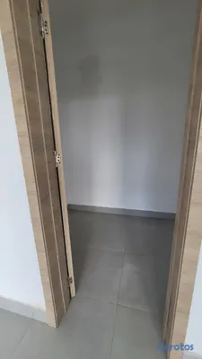 oficinas y locales comerciales - Local en alquiler en Jardines del Arroyo Jacobo Ma 8