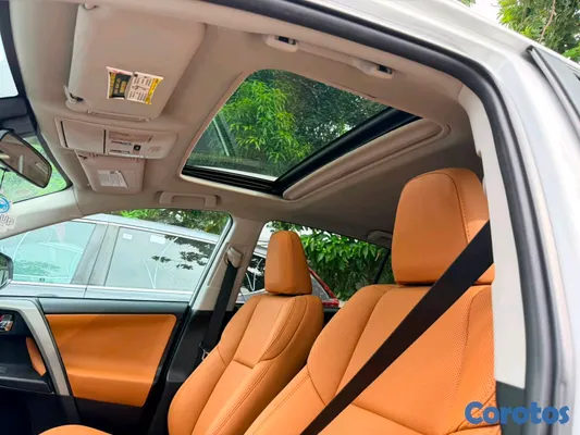 jeepetas y camionetas - Toyota rav4 2018 xle 7