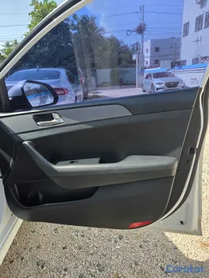 carros - HYUNDAI SONATA NEW RISE 2018 BLANCO GASOLINA 15