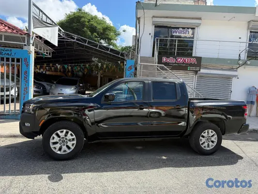 jeepetas y camionetas - Nissan Frontier SV 2023 5