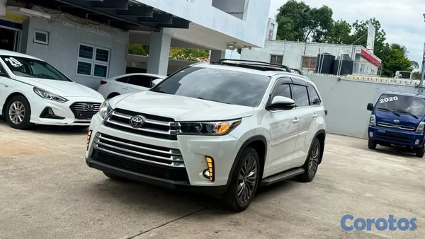 jeepetas y camionetas - 2019 Toyota Highlander Limited Platinum AWD 2