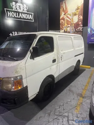 otros vehiculos - Nissan Urvan 2010 6