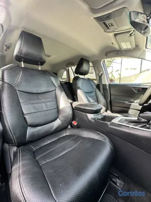 jeepetas y camionetas - Toyota  RAV4 LE PLUS 5