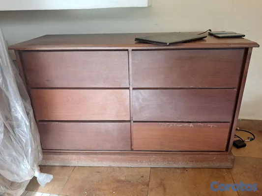muebles y colchones - GAVETERO DEB6 GAVETAS, MADERA EN CAOBA, DETALLITOS DE PINTURA. 2